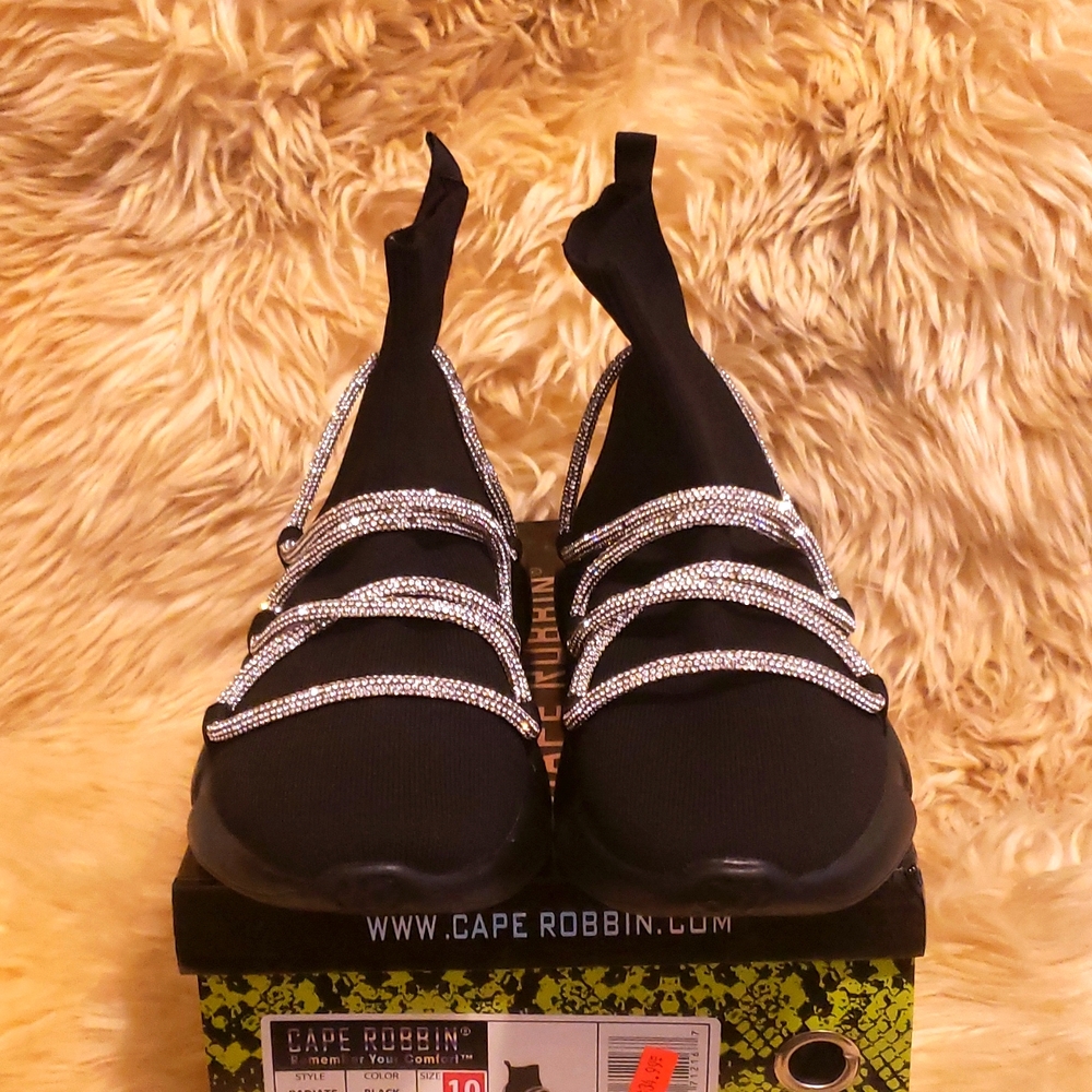 Cape Robbin Radiate Black Ankle Sneaker boot Size 10
